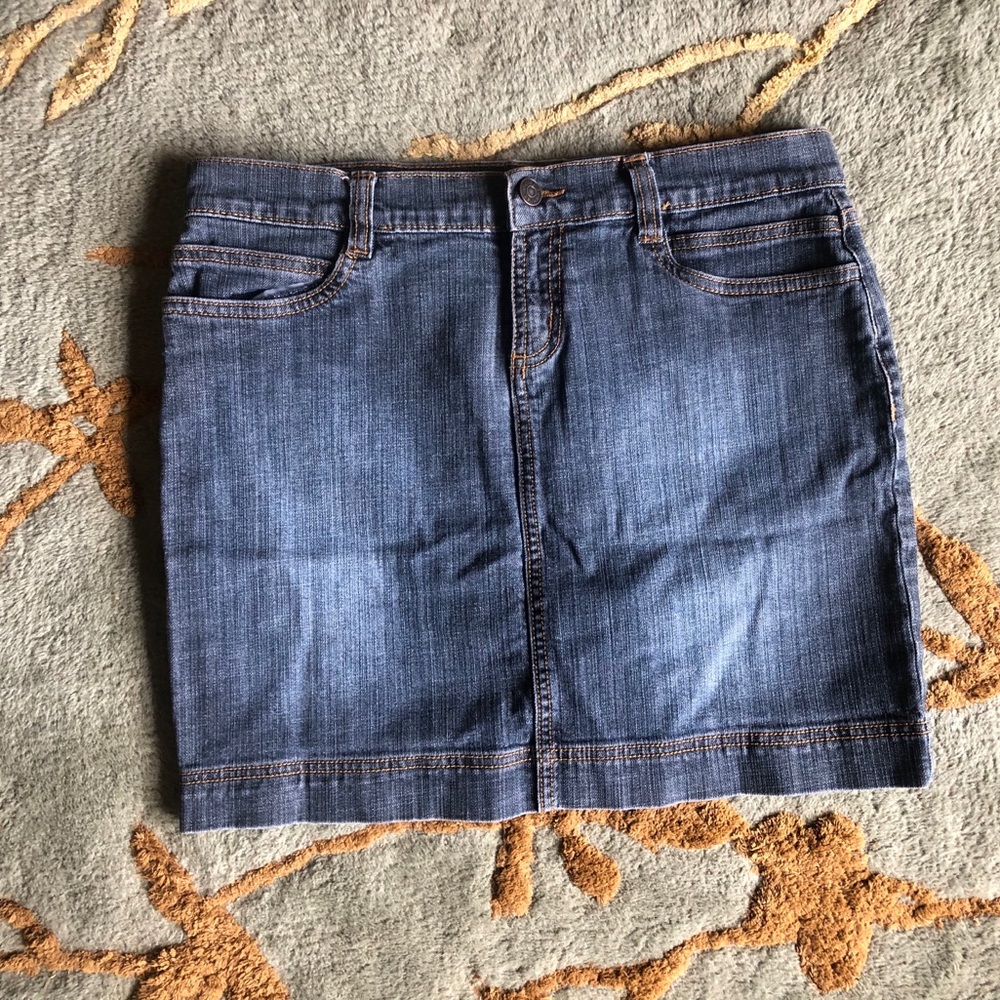 Dark wash denim skirt
